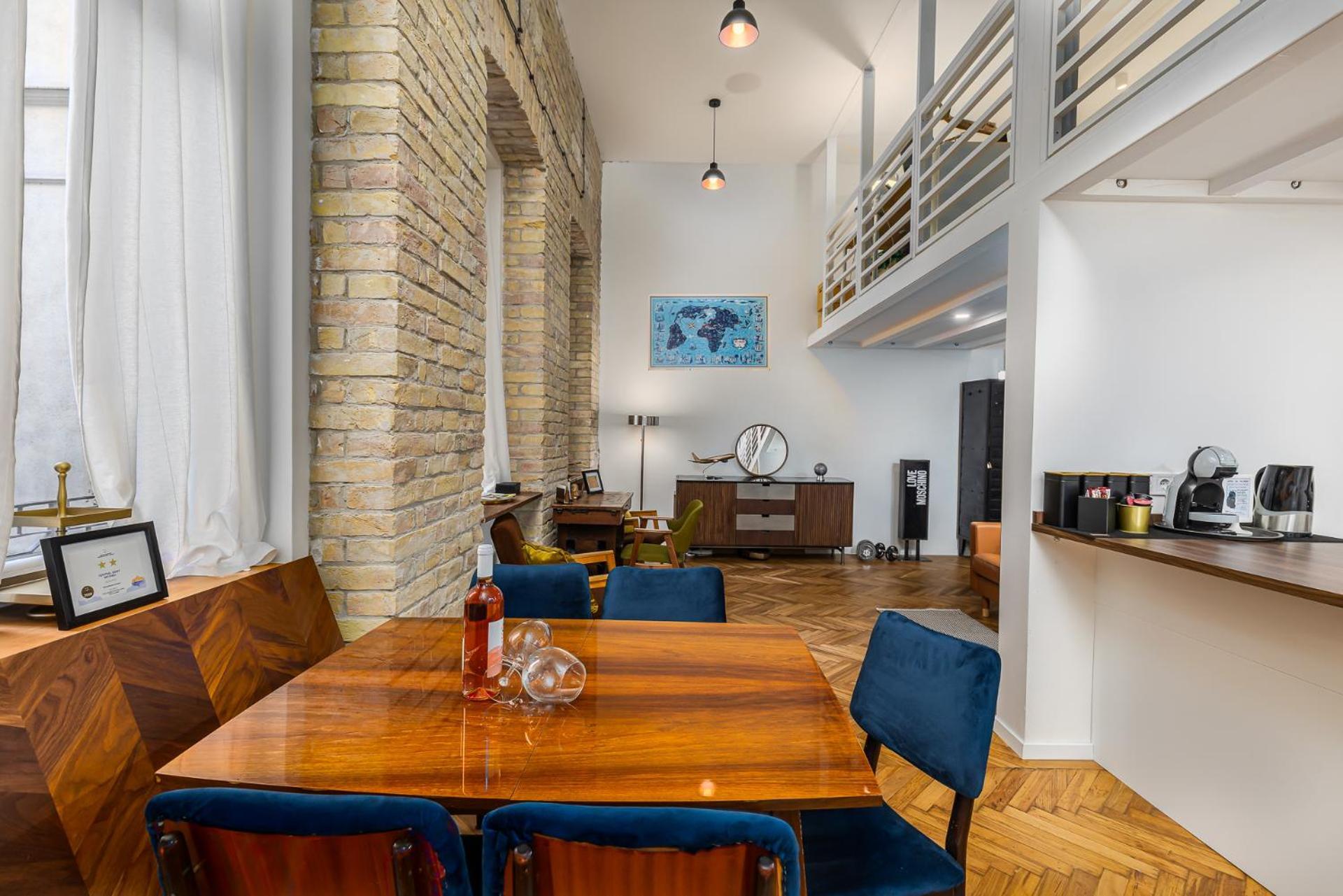 Aviator Loft With Ac At Opera And Basilica In Appartamento Budapest